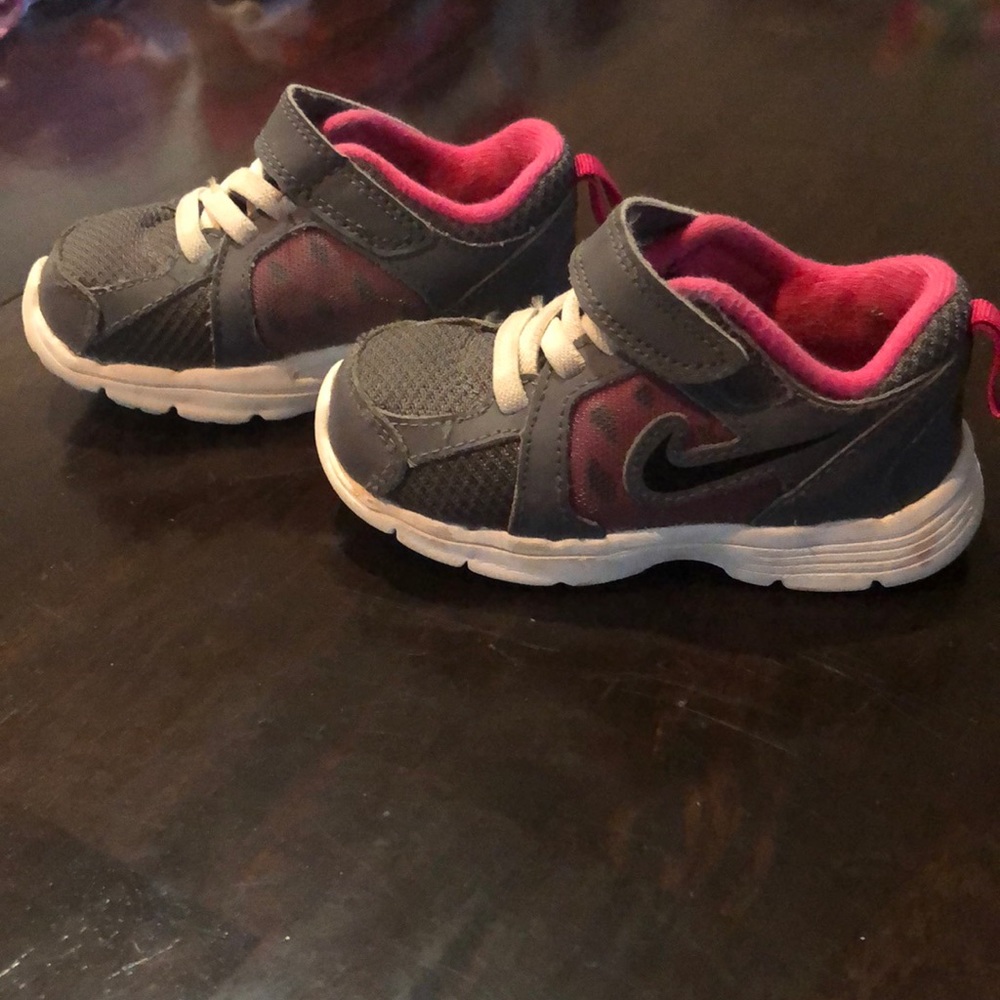 Infant size 5 Nike shoes